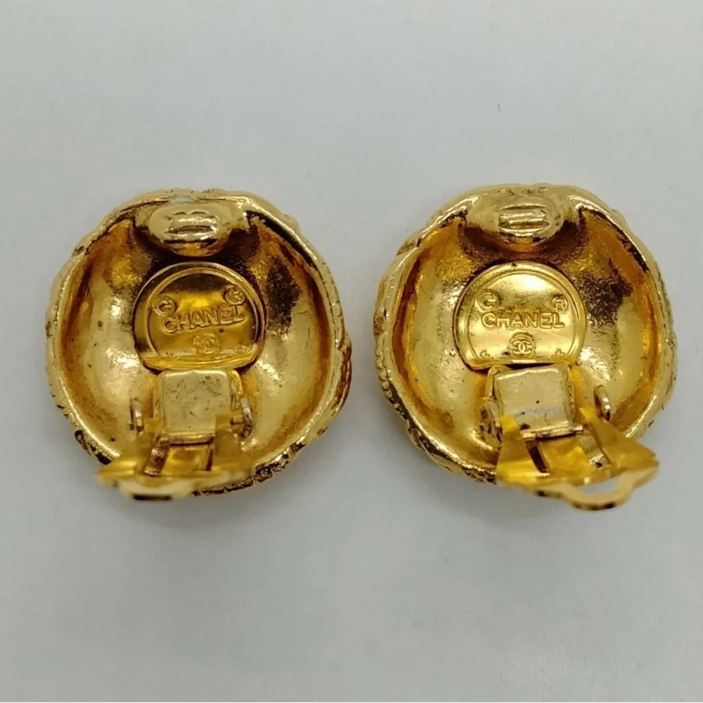 Chanel Earrings Gold Vintage - Picture 5 of 9
